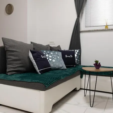 Luxury Brendi Apartman Log pri Brezovici